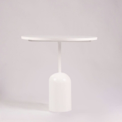 Rivius Alblune – Bàn Gỗ Trắng Phong Cách Nghệ Thuật