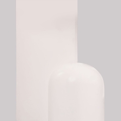 Rivius Alblune – Bàn Gỗ Trắng Phong Cách Nghệ Thuật