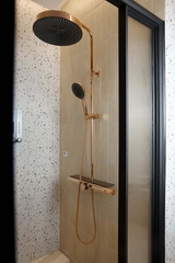 Rivius Aquadoré – Bộ Vòi Sen Sắc Hồng Vàng Trang Nhã