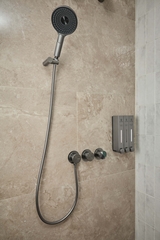 Rivius Aquadot – Bộ Vòi Sen Sắc Đen Tối Giản