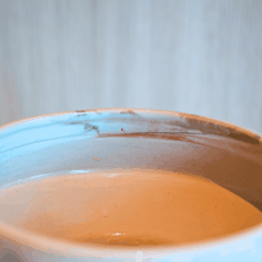 Rivius Caldria – Bình Gốm Vân Cẩm Thạch Dáng Nấm Tối Giản