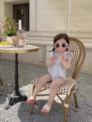 Jump bơi sọc nhỏ bé gái