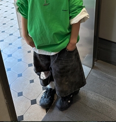 QN Jean Đen Rách 1 Gối Ly