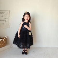 VD Yếm Đen Voan Tầng Nơ Sau Btown