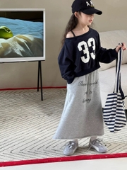 SD Áo Đen 33+Váy Xám YK