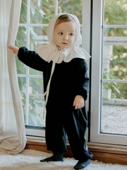 Jump Dài Đen Xương Kèm Choàng Trắng