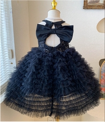 VD Yếm Đen Voan Tầng Nơ Sau Btown