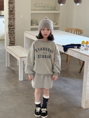 Set Ngắn Áo Váy Xám Chữ Xanh KM