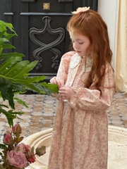 VD Kem Hoa Hồng Cổ Ren Chengle