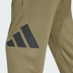 Quần Dài Adidas Chính Hãng - Essentials - Màu Olive | JapanSport JE8970