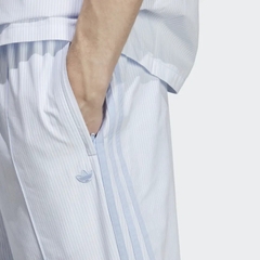 Quần Short Adidas Nam Chính Hãng - PREMIUM ESSENTIALS SHORTS - Đen | JapanSport HR5457