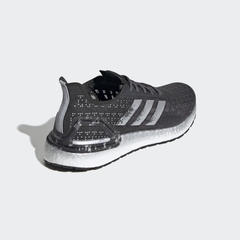 Giày chạy Adidas Chính Hãng - ULTRABOOST PB - Grey/Silver Metallic | JapanSport - FV8366