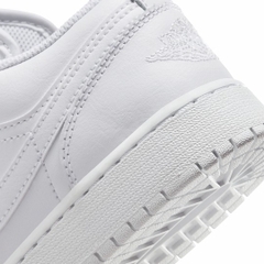 Giày Nike Nam Nữ Chính Hãng - Air Jordan 1 LowOlder - Trắng | JapanSport 553560-136
