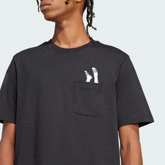 Áo Phông Adidas Nam Chính Hãng - Áo Thun Có Túi Lounge – Graphic Dép adidas - Màu Đen | JapanSport JC5283