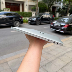【Đã qua sử dụng】Apple MacBook Pro 2017 - Core i5-7360U | 8GB | 512GB - Màu bạc |  JapanSport