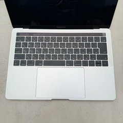 【Đã qua sử dụng】Apple MacBook Pro 2017 - Core i5-7360U | 8GB | 512GB - Màu bạc |  JapanSport