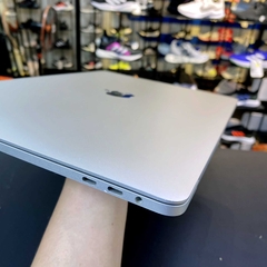 【Đã qua sử dụng】Apple MacBook Pro 2018 15 inch - Core i7 | RAM 16Gb | SSD 512 GB - Bạc | JapanSport