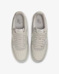 Giày Nike Nam Chính Hãng - Nike Air Force 1 '07 LV8 - Trắng | JapanSport FN5832-001