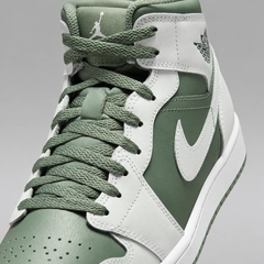 Giày Nike Nam Chính Hãng - Air Jordan 1 Mid - Màu Trắng Xanh | JapanSport DQ8426 107