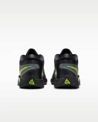 Giày Bóng Rổ Nike Chính Hãng - Giannis Freak 6 EP - Màu Đen/ Xanh | JapanSport FJ7807-001