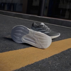 Giày Adidas Nữ Chính Hãng - Supernova Solution - Màu Trắng/Đen | JapanSport IF3007