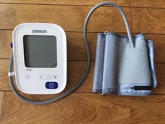 Máy đo huyết áp OMRON Chính hãng - HCR-7104 - Made in Japan | JapanSport