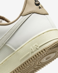 Giày Nike Nữ Chính Hãng - Air Force 1 '07 LX - Màu Trắng | JapanSport FZ5225-100