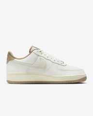 Giày Nike Nữ Chính Hãng - Air Force 1 '07 LX - Màu Trắng | JapanSport FZ5225-100