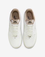 Giày Nike Nữ Chính Hãng - Air Force 1 '07 LX - Màu Trắng | JapanSport FZ5225-100