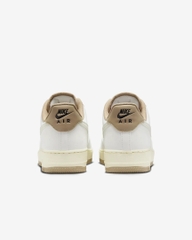 Giày Nike Nữ Chính Hãng - Air Force 1 '07 LX - Màu Trắng | JapanSport FZ5225-100