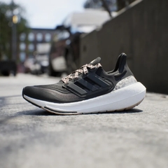 Giày chạy Adidas Nữ Chính Hãng - ULTRABOOST LIGHT - Black | JapanSport ID2932