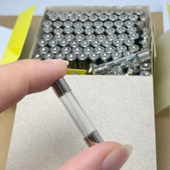 5 cái cầu chì ống 250V 8A kích thước 6x30mm