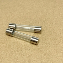 5 cái cầu chì ống 250V 8A kích thước 6x30mm