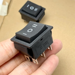 Công tắc hình con thuyền KCD4 16A 250VAC 3 chế độ 6 chân màu đen kích thước 31x25mm