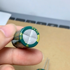 4 cái tụ hóa 2200uF 35v 2200uF35V 2200uF ±20% xanh lá 16x25mm