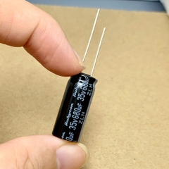2 cái tụ điện hóa 35V680uF 35V 680uF hãng RUBYCON ZLH 10x23mm