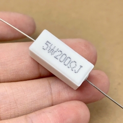 5 cái điện trở sứ 5W 200R 200ohm 201 kiểu chân ngang