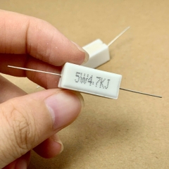 5 cái điện trở sứ 5W 4.7Kohm 4.7KR 4KR7 chân ngang 22x10x10mm