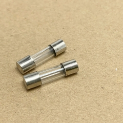 10 cái cầu chì ống thủy tinh 250V 3A kích thước 5x20mm