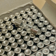 10 cái cầu chì ống thủy tinh 250V 4A kích thước 5x20mm