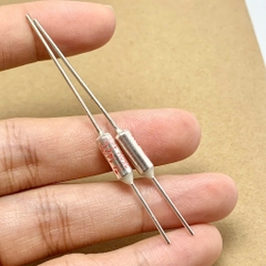 10 cái cầu chì nhiệt RY TF142°C RY142  250V 10A 142 độ