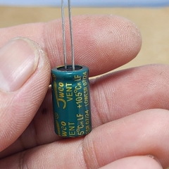 10 cái tụ điện hóa 470uF 35V 470uF35V 10x17MM xanh lá