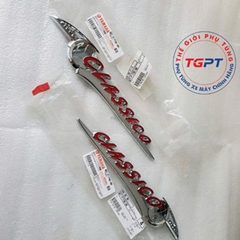 Tem chữ nổi Classico xi đỏ /4D1-F173D-00/4D1-F174D-00