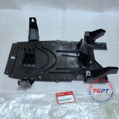 Tấm ốp sàn dưới *Nh1*, Sàn gầm Vario 160, Click 160 (2023-2025) - 64340-K2S-V00ZA