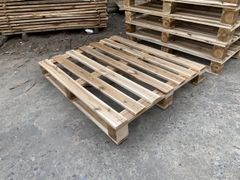 Pallet gỗ
