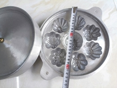 Khuôn bông lan bánh thuẫn nhôm 8 bánh to đẹp
