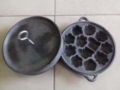 Khuôn bông lan gang đen, bánh thuẫn gang