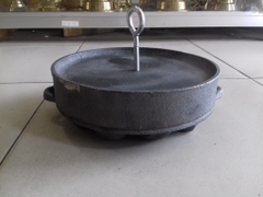 Khuôn bông lan gang đen, bánh thuẫn gang