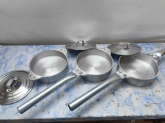 Khuôn bánh bò dừa nhôm 16cm