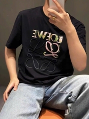 Áo Thun Loewe Logo Relaxed-Fit (Black) [Mirror Quality]